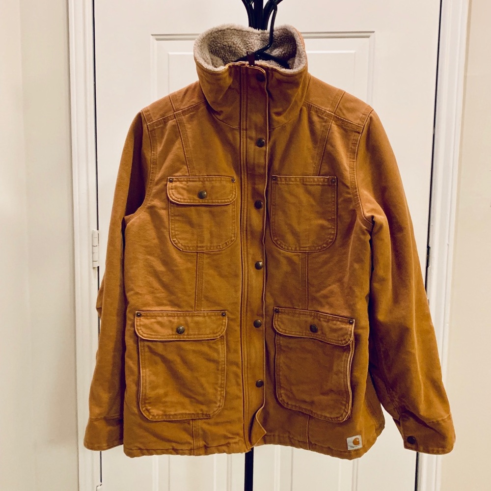 Women’s Carhartt jacket (medium)